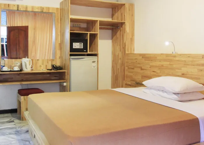 Karthi Hotel 3*