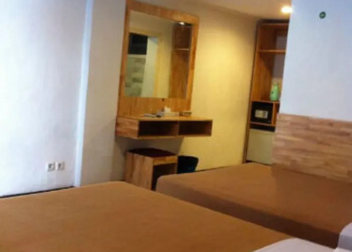 Hotel Karthi 3*