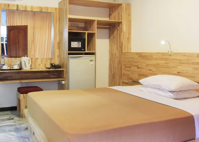 Hotel Karthi 3*