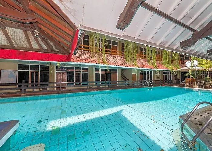 Karthi Hotel 3*