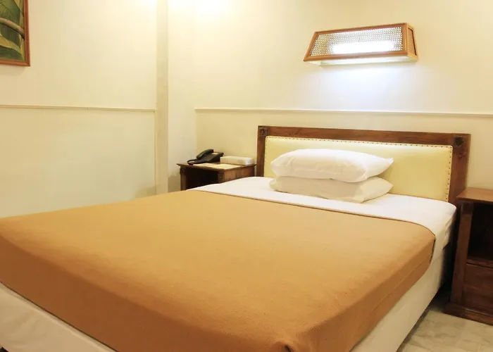 Karthi Hotel