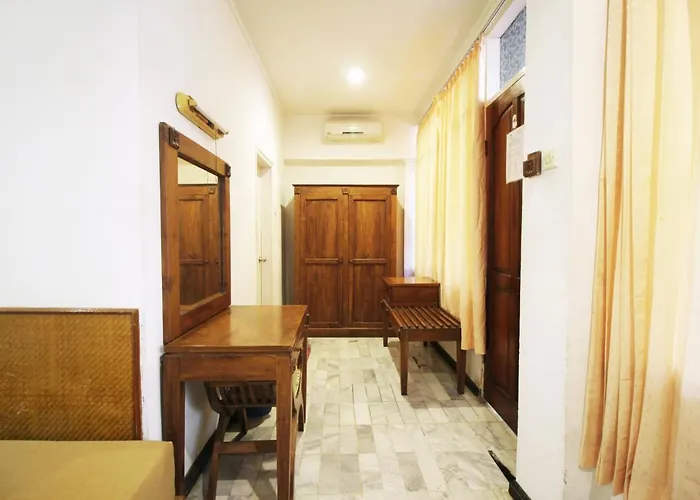 Karthi Hotel 3*